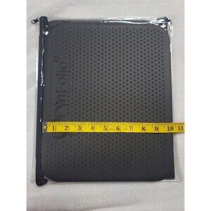 Gopinpro, 2 large size black Pinfolio boards with zippered sleeves